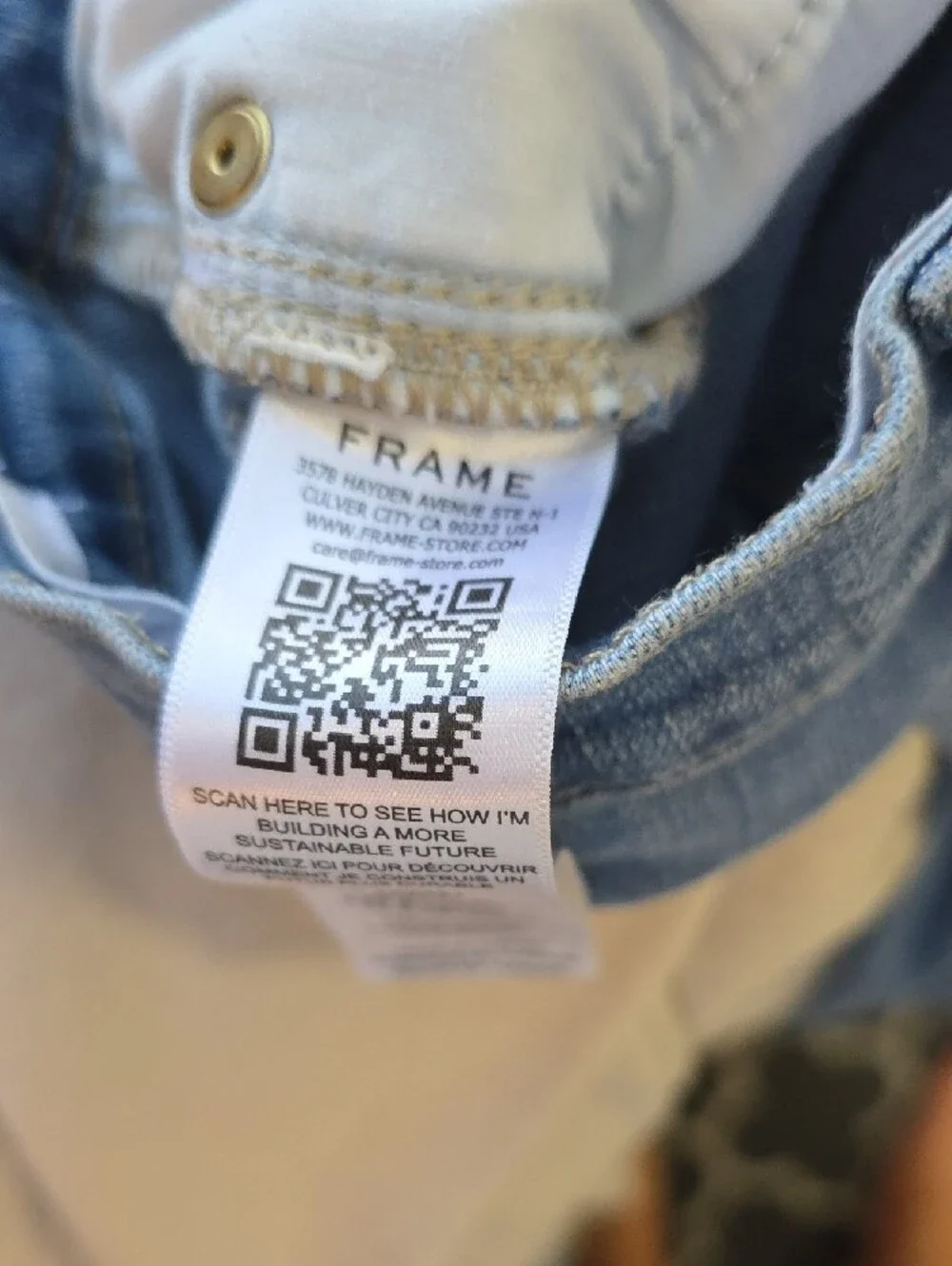 Frame Denim Cropped Straight Jeans in Light Blue Wash